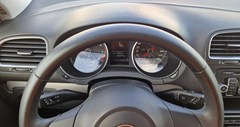 Volkswagen Golf cena 24999 przebieg: 201000, rok produkcji 2011 z Frampol małe 667